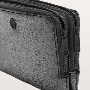 Lululemon Double Up Wristlet Pouch in
Black Sparkle